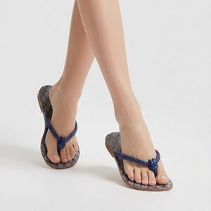 Ohh Deer! Womens Genuine Leather Thong Summer Sandals Size 9M